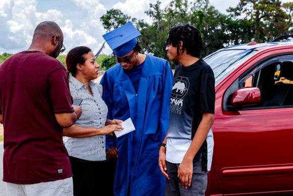 Â© Candid Memories By Ken Frazier