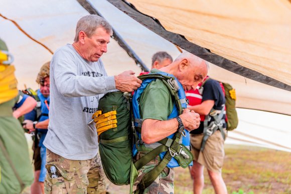 Â© Candid Memories By Ken Frazier