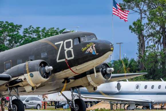 Â© Candid Memories By Ken Frazier