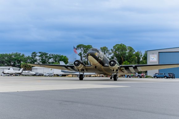 Â© Candid Memories By Ken Frazier