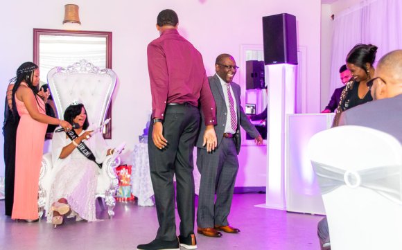 ©2019 Candid Memories By Ken Frazier