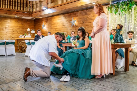 Â© Candid Memories By Ken Frazier