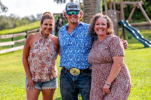 Â© Candid Memories By Ken Frazier