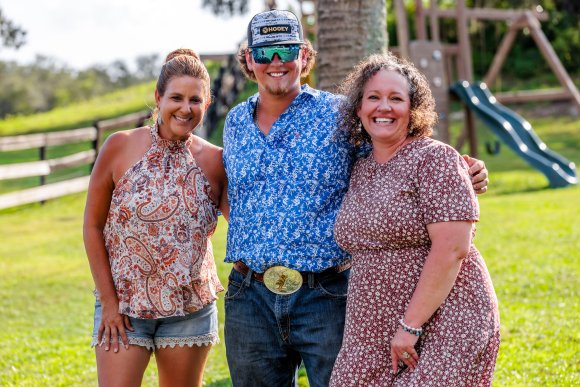 Â© Candid Memories By Ken Frazier