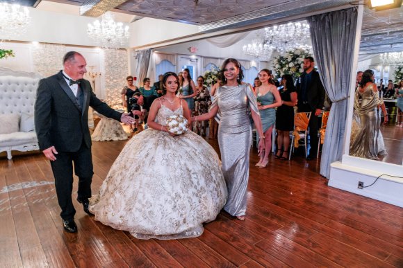 Â© Candid Memories By Ken Frazier