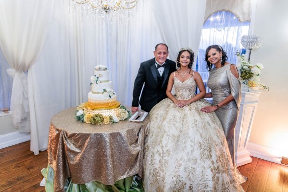 Â© Candid Memories By Ken Frazier