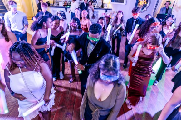 Â© Candid Memories By Ken Frazier