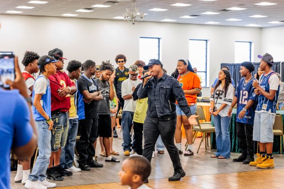 Â© Candid Memories By Ken Frazier