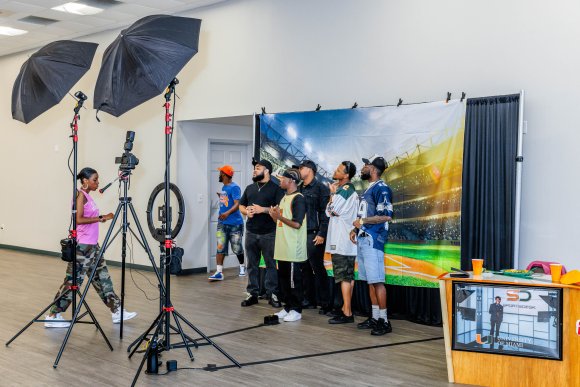 Â© Candid Memories By Ken Frazier