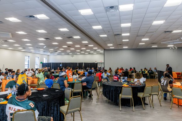 Â© Candid Memories By Ken Frazier