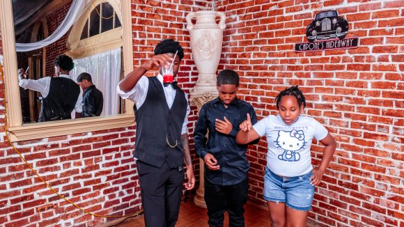 Â© Candid Memories By Ken Frazier