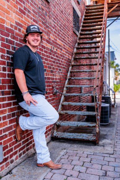 Â© Candid Memories By Ken Frazier