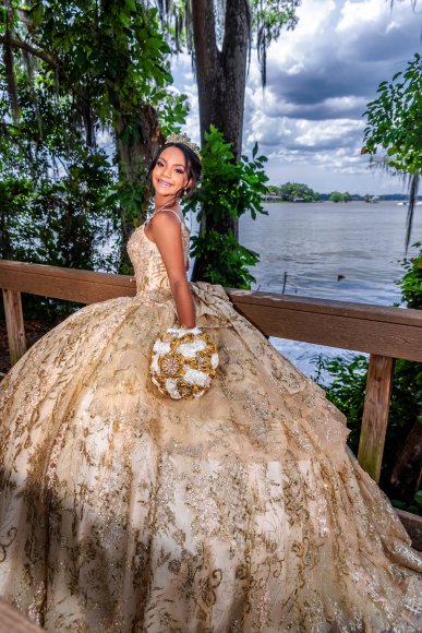 Â© Candid Memories By Ken Frazier