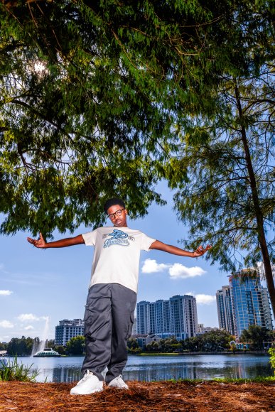 Â© Candid Memories By Ken Frazier