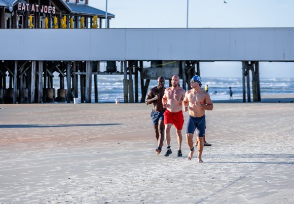 Â© Candid Memories By Ken Frazier