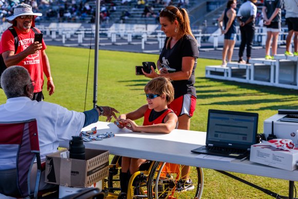 Â© Candid Memories By Ken Frazier