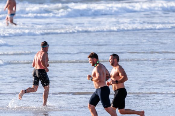 Â© Candid Memories By Ken Frazier